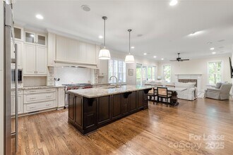 6723 Conservatory Ln in Charlotte, NC - Building Photo - Building Photo