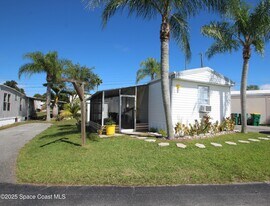 2132 Rocway Dr in Melbourne, FL - Building Photo