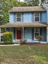 4818 Kingfisher Ct in Waldorf, MD - Building Photo