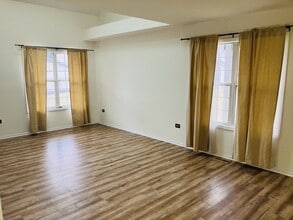 3524 Willowview Ct in Aurora, IL - Building Photo - Building Photo