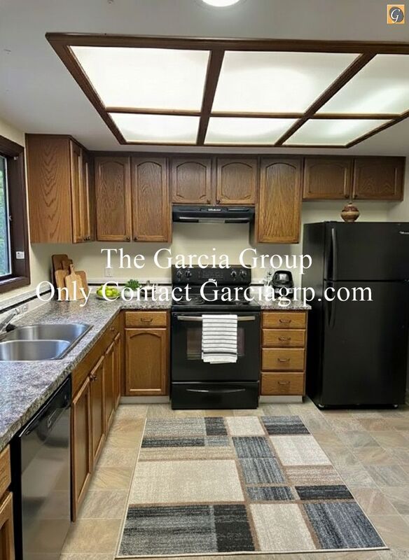 17949 SE Arista Dr in Milwaukie, OR - Building Photo - Building Photo