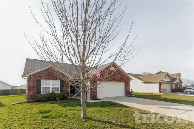 2940 Armaugh Dr in Brownsburg, IN - Foto de edificio - Building Photo