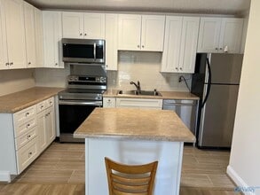 6620 Willow Pointe Dr NW, Unit F in Huntsville, AL - Building Photo - Building Photo