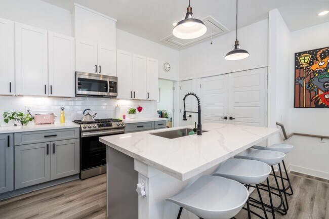 8324 Springwood Cyn Ln