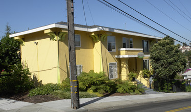 Fern Crest in Oakland, CA - Building Photo - Building Photo