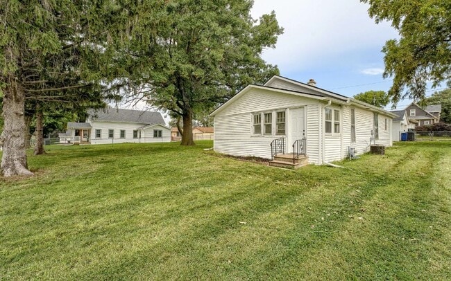 property at 4104 Y St
