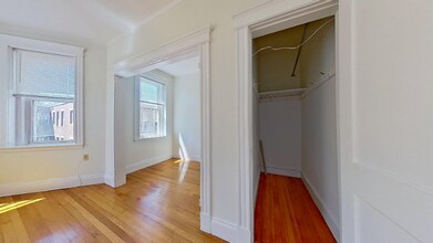 42 Strathmore Rd, Unit 35 in Boston, MA - Building Photo - Building Photo
