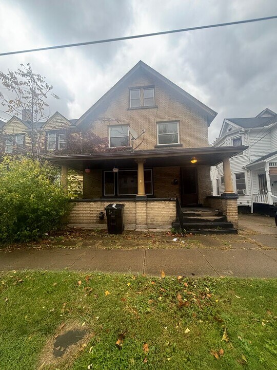 3111 W 16th St in Cleveland, OH - Building Photo