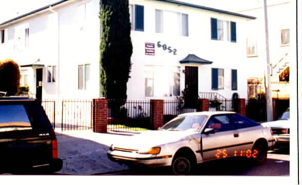 6046 Romaine St in Los Angeles, CA - Building Photo - Building Photo