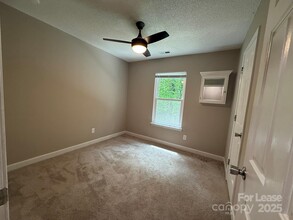 431 Kingville Dr in Charlotte, NC - Building Photo - Building Photo