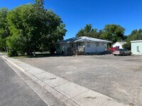 320 S 1st St in Riverton, WY - Building Photo - Building Photo