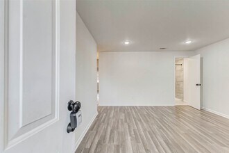 3715 Heatherbloom Dr in Houston, TX - Building Photo - Building Photo
