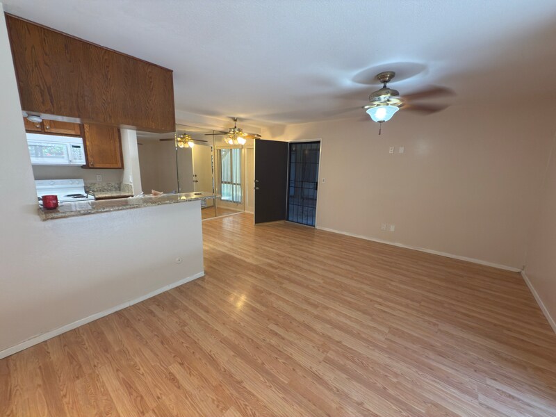 23304 Sesame St in Torrance, CA - Building Photo
