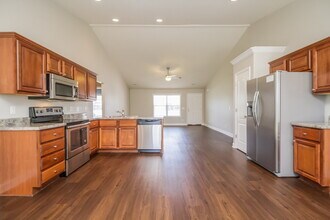 5022 Morning Dove Ln in Spring Hill, TN - Foto de edificio - Building Photo