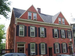 639 Walnut St-Unit -1 in Easton, PA - Foto de edificio - Building Photo