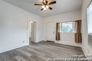 631 Rochambeau St in San Antonio, TX - Foto de edificio - Building Photo
