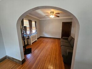 7311 Amherst Ave in University City, MO - Foto de edificio - Building Photo