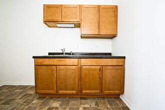 7254 S University Ave Chicago, IL 60619 in Chicago, IL - Foto de edificio - Building Photo