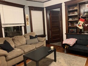 2864 N Cramer St in Milwaukee, WI - Building Photo - Building Photo