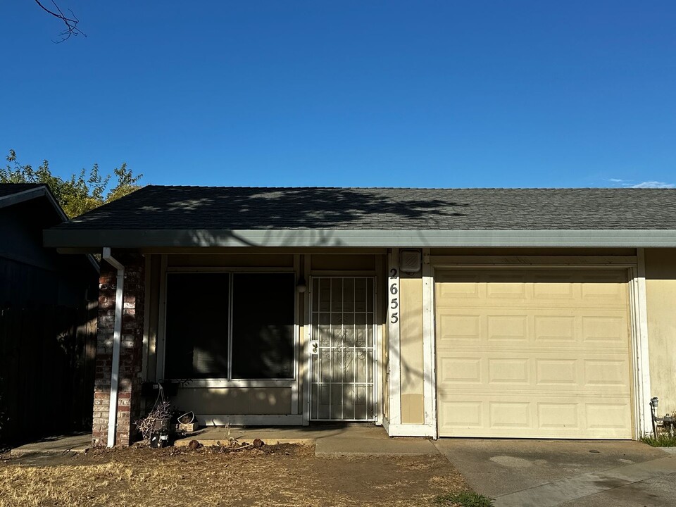 2655 McGregor Dr in Rancho Cordova, CA - Building Photo