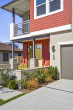 162 E 18th St in Costa Mesa, CA - Building Photo - Building Photo