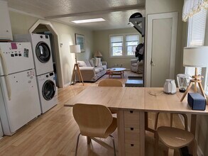 19 River Ave in South Kingstown, RI - Building Photo - Building Photo