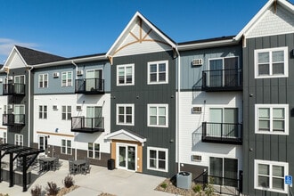 The Preserve at Pintail Ponds in Annandale, MN - Building Photo - Building Photo