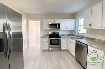 22 Dale Dr in Greenville, SC - Building Photo - Building Photo