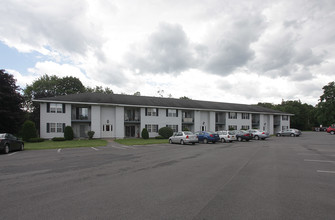 Old Carriage House Apartments in Clinton, NY - Building Photo - Building Photo