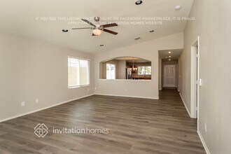 1727 E Horseshoe Ave in Gilbert, AZ - Building Photo - Building Photo