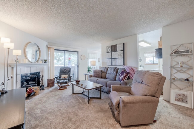 Alameda West Apartments in Fircrest, WA - Building Photo - Interior Photo