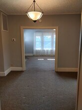 2317 Broad St in Parkersburg, WV - Foto de edificio - Building Photo