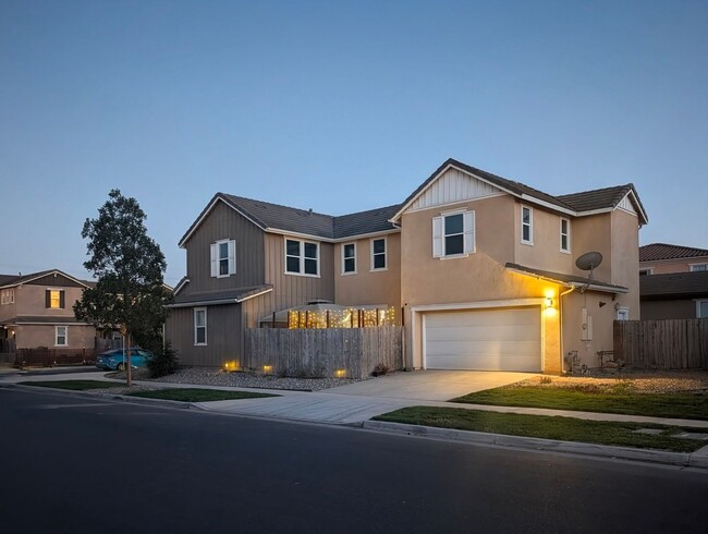 1901 Jaye Ct in Santa Maria, CA - Building Photo - Building Photo