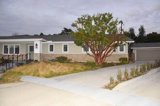 1191 Risa Pl in Tustin, CA - Building Photo - Building Photo