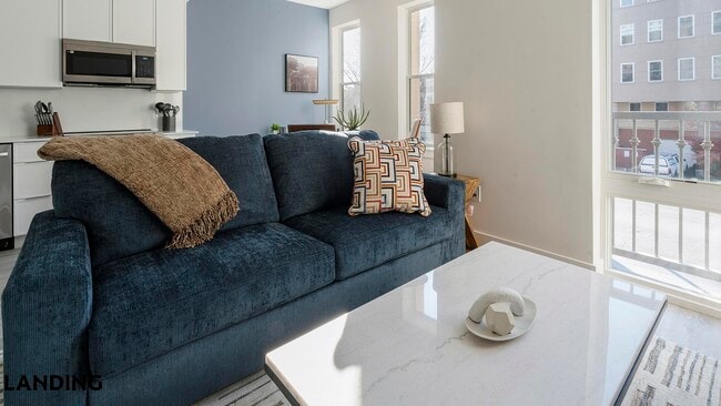 2005 11th St NW, Unit 202 in Washington, DC - Building Photo - Building Photo