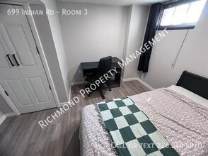 699 Indian Rd in Windsor, ON - Building Photo - Building Photo
