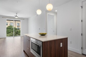 1701 Simond Ave in Austin, TX - Building Photo - Building Photo
