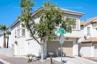 8418 Diamond Dust Dr in Las Vegas, NV - Building Photo - Building Photo