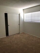 8652 Gloria Ave, Unit D in Garden Grove, CA - Building Photo - Building Photo