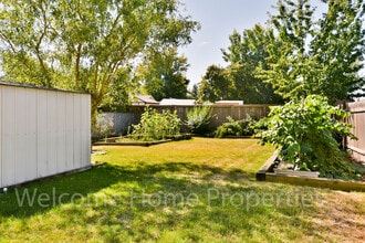 316 SE 4th St in College Place, WA - Building Photo - Building Photo