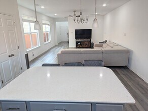 12815 Gilliland Ln in Manor, TX - Building Photo - Building Photo