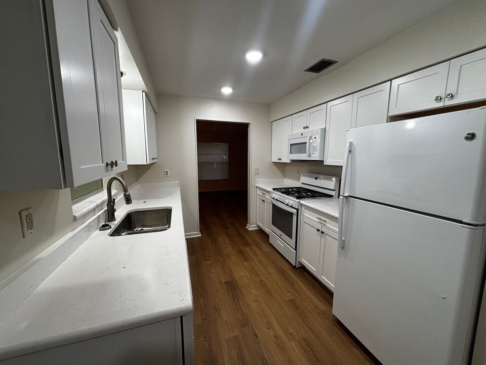 496 Lake Rd in Ocala, FL - Building Photo