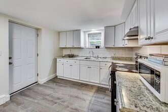 30 Hillside Ave in Malden, MA - Building Photo - Building Photo