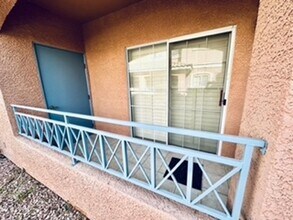 353 Amber Pine St in Las Vegas, NV - Building Photo - Building Photo