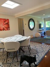 4016 Farm Hill Blvd, Unit 302 in Redwood City, CA - Foto de edificio - Building Photo