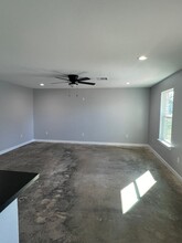 303 Limited St in Bellmead, TX - Building Photo - Building Photo
