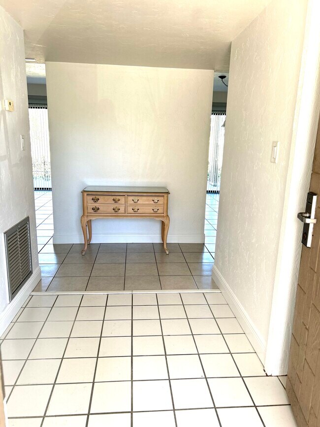 4031 Abbey Ct, Unit 4041 Abbey Court in Haines City, FL - Foto de edificio - Building Photo