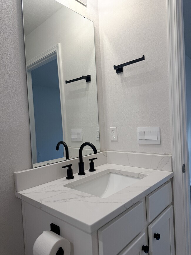 6359 June Bug Dr in Milton, FL - Building Photo - Building Photo