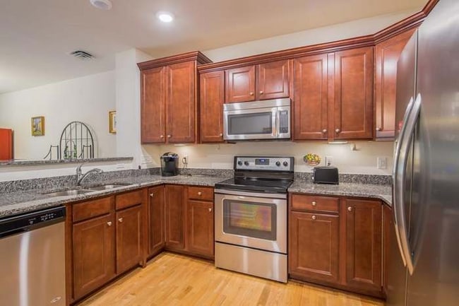 23 Augustus Ct in Reading, MA - Building Photo - Building Photo