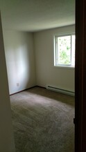 8031 Huron St, Unit 8031 in Dexter, MI - Building Photo - Building Photo